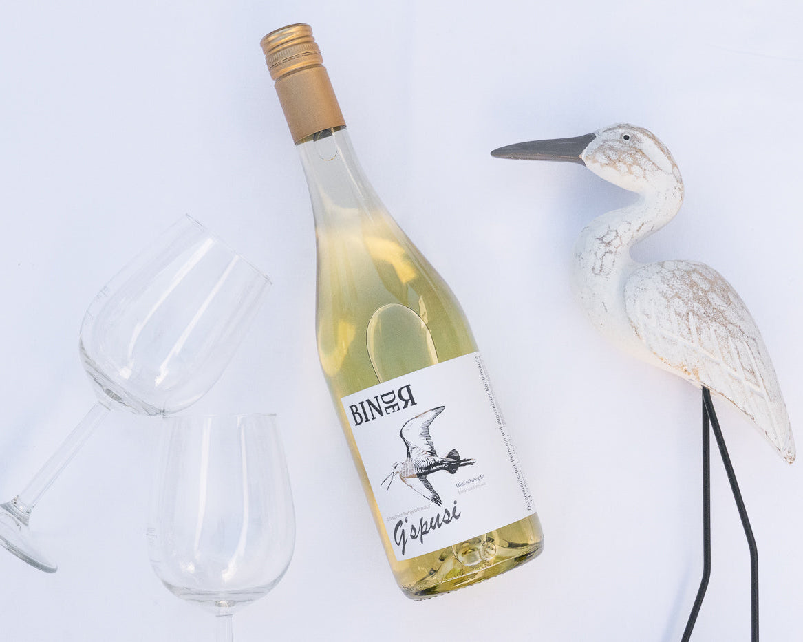 Perlwein G'spusi Cuvée weiß vom Weingut Binder aus Mörbisch am See, Neusiedlersee, Burgenland, Österreich. 